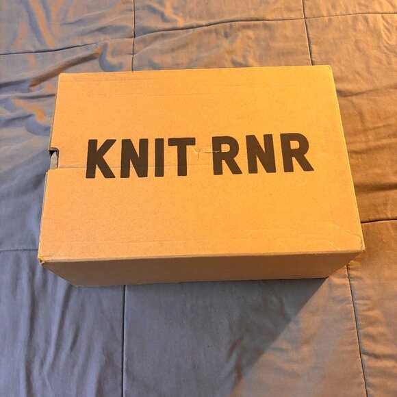 adidas Yeezy Knit RNR Stone Onyx - Picture 2 of 6